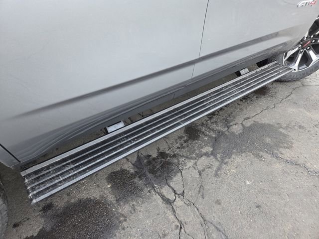 New 2026 GMC Yukon AT4 w/ AT4 Premium Package image 21
