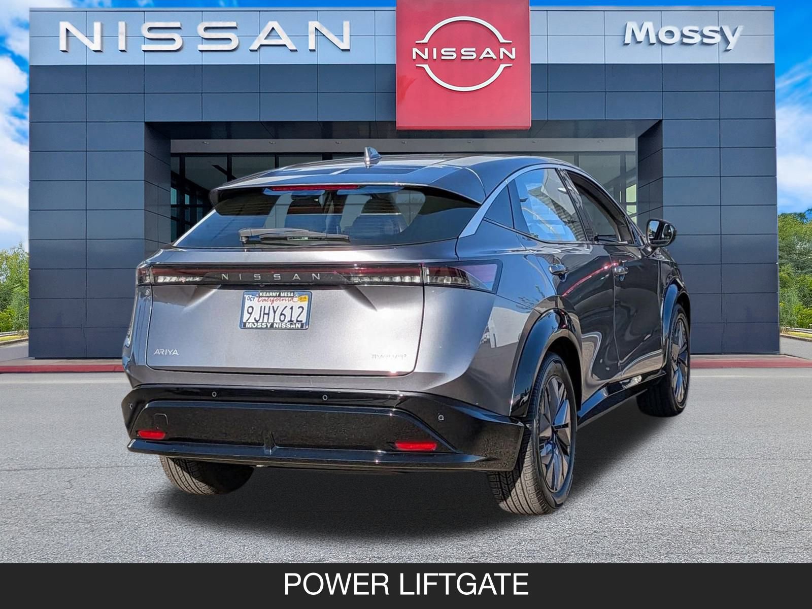 Used 2023 Nissan Ariya FWD image 9