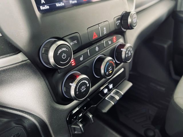 Used 2020 RAM 3500 Big Horn w/ Towing Technology Group image 26