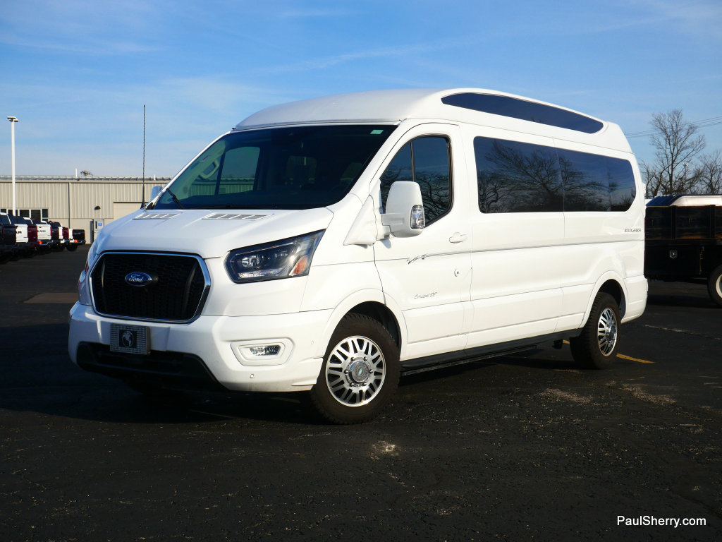 Used 2023 Ford Transit 150 Low Roof AWD image 13