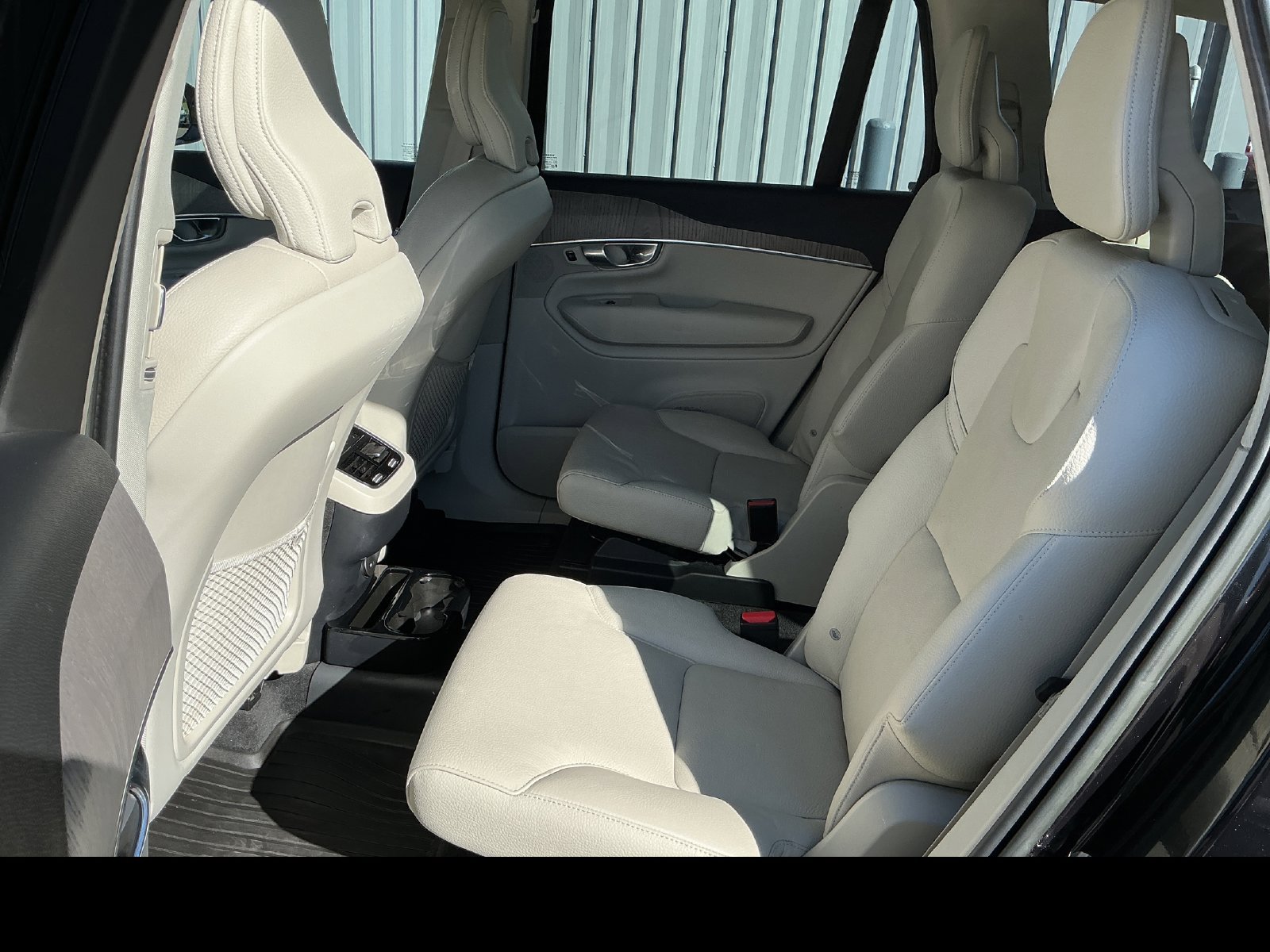 Certified 2023 Volvo XC90 B6 Plus w/ Protection Package Premier AWD/4WD image 24