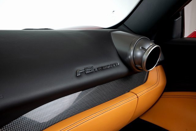 Used 2020 Ferrari F8 Tributo image 38