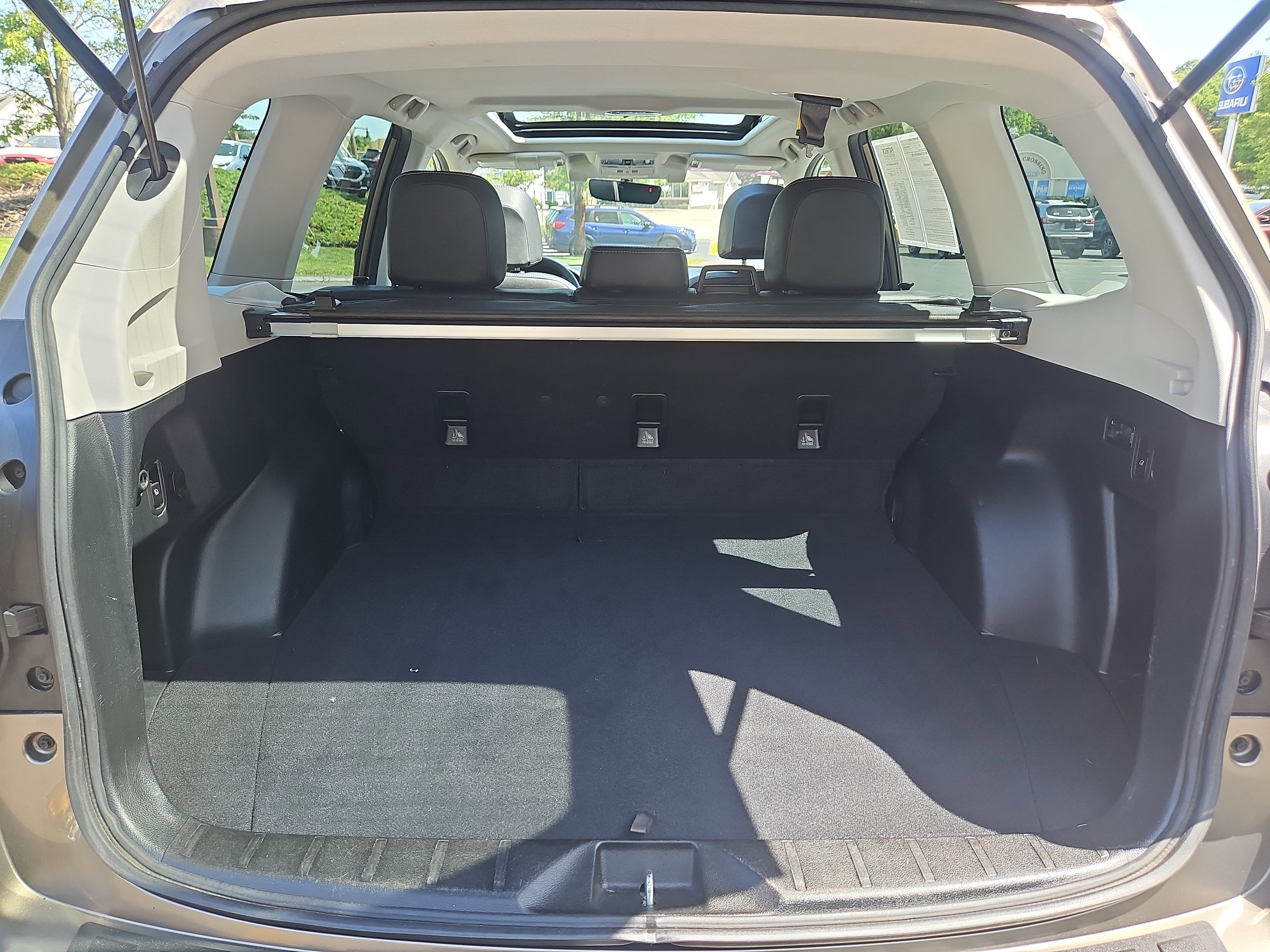 Used 2018 Subaru Forester 2.5i Touring AWD/4WD image 35
