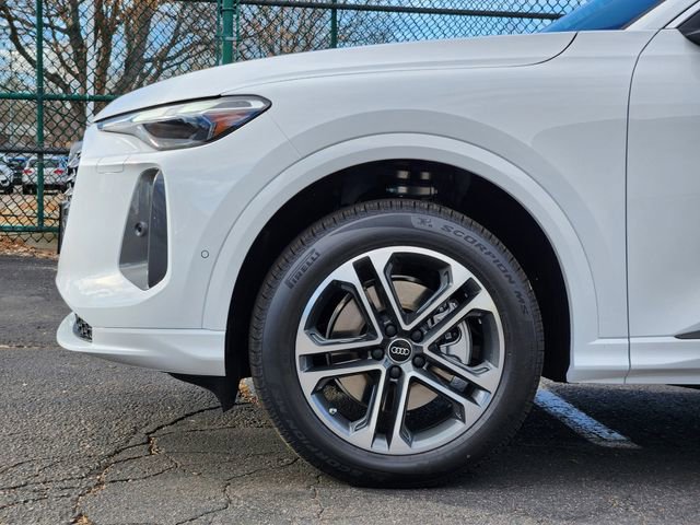 New 2025 Audi Q5 Premium image 9