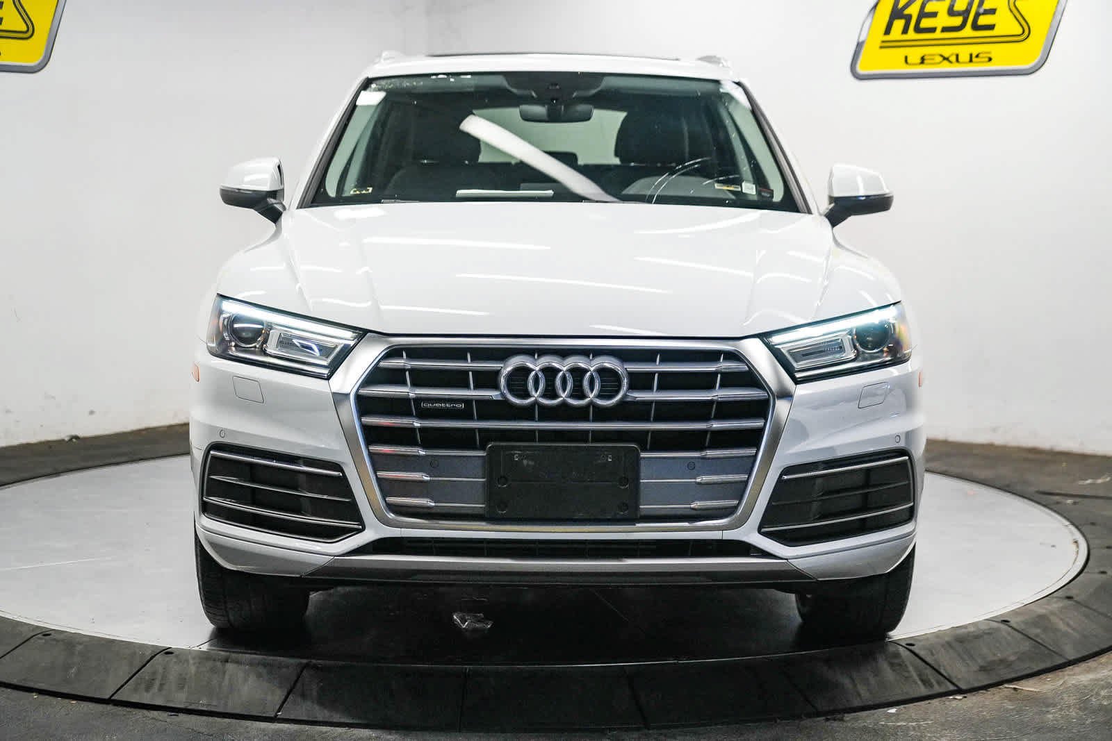 Used 2020 Audi Q5 2.0T Premium w/ Convenience Package AWD/4WD image 4