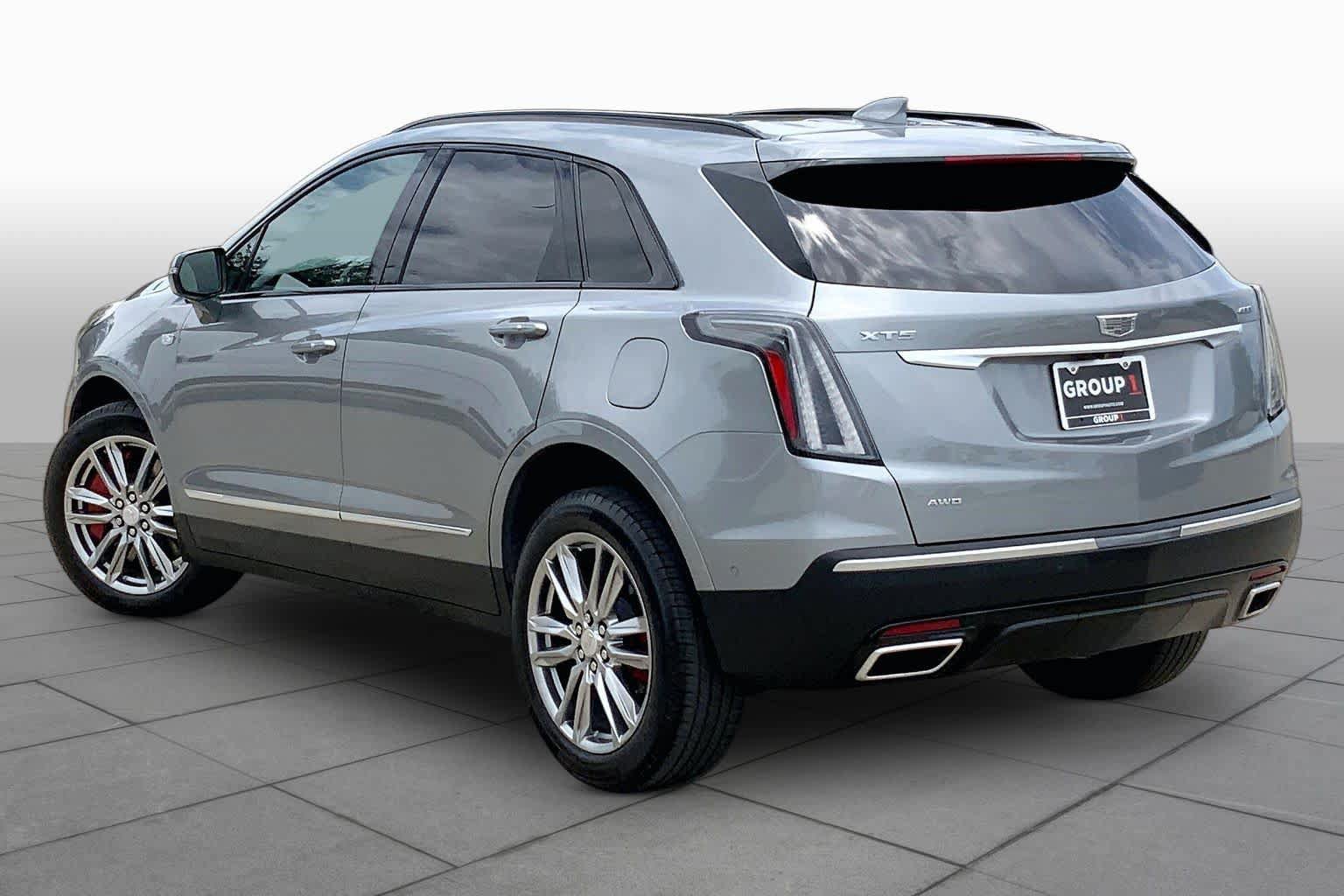 Used 2024 Cadillac XT5 Sportv w/ Technology Package AWD/4WD image 12