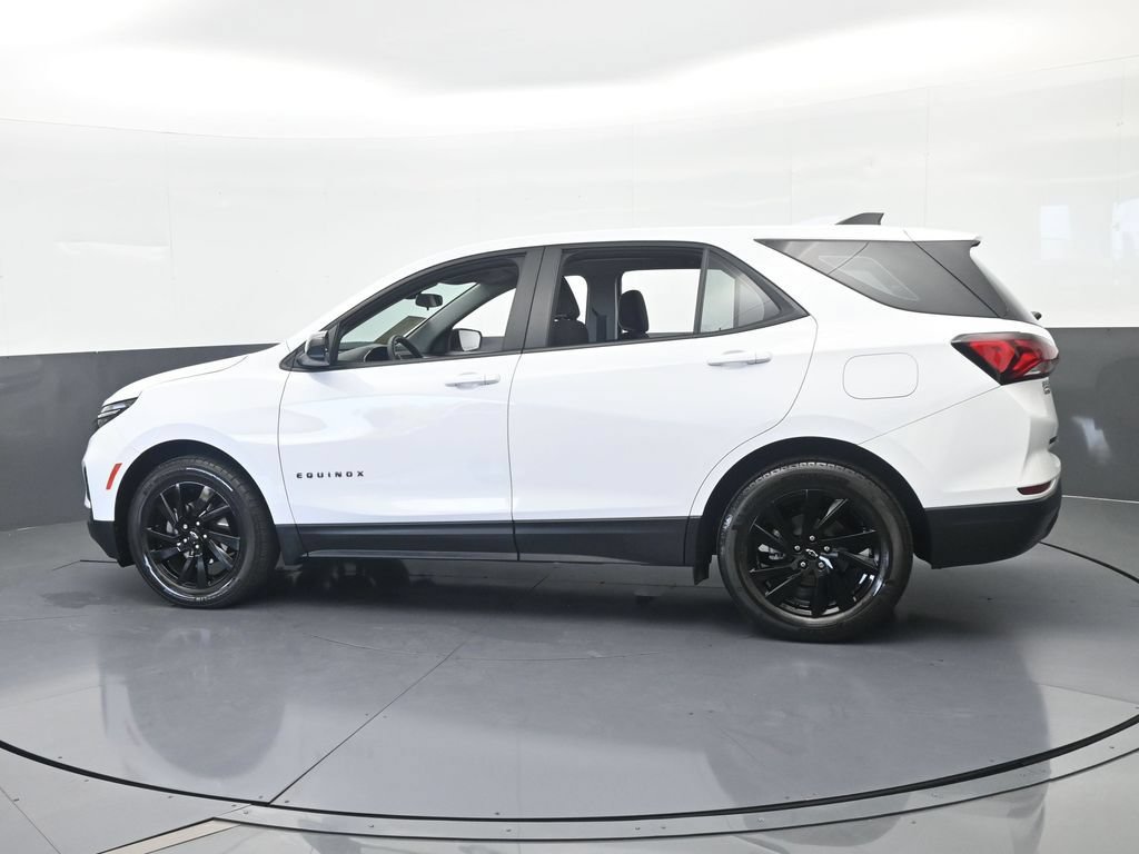 Used 2024 Chevrolet Equinox LS w/ Sport Edition FWD image 3