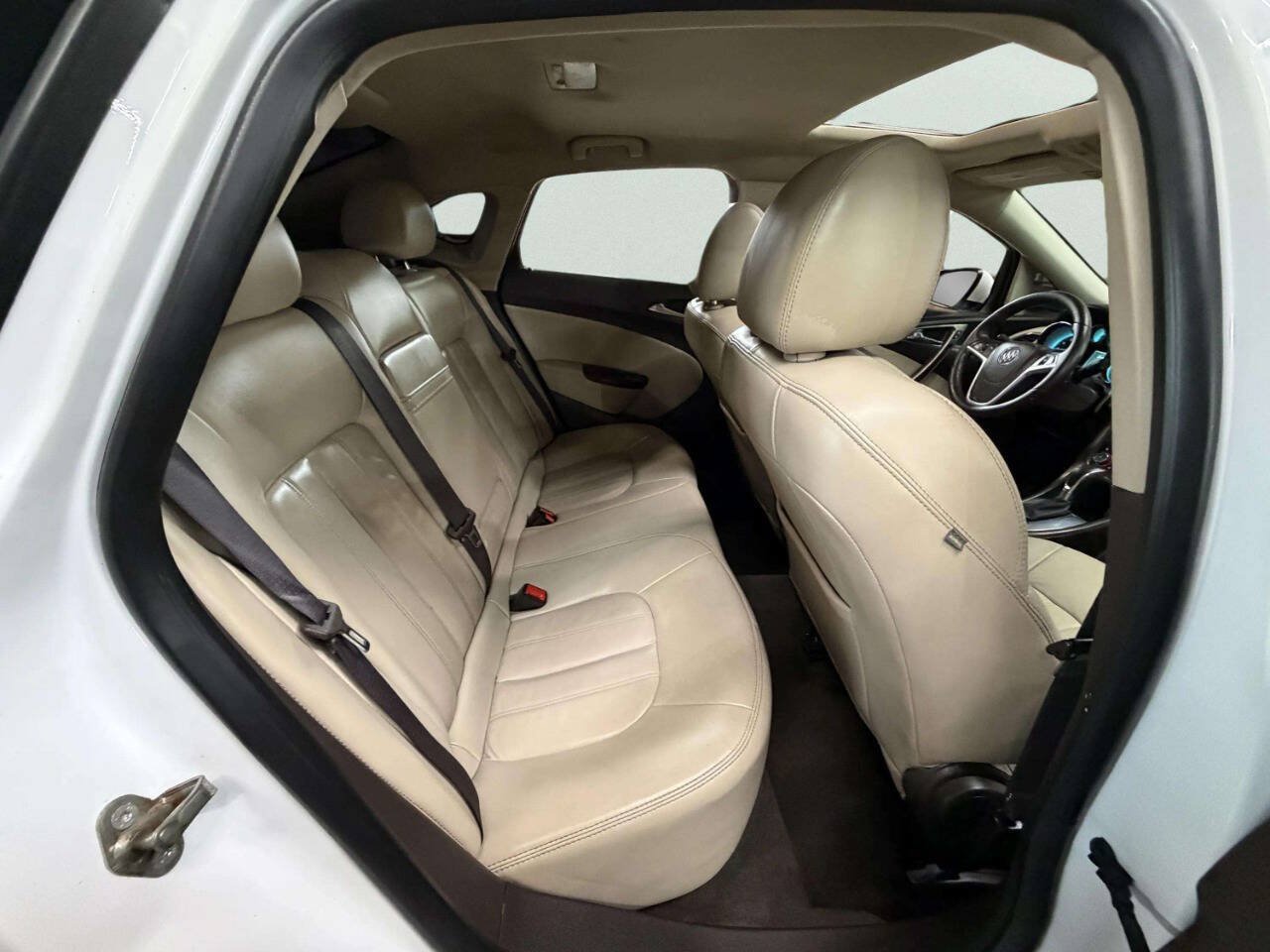 Used 2015 Buick Verano Leather w/ Experience Buick Package FWD image 22