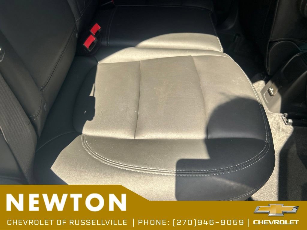 Used 2017 Buick Encore Essence FWD image 27