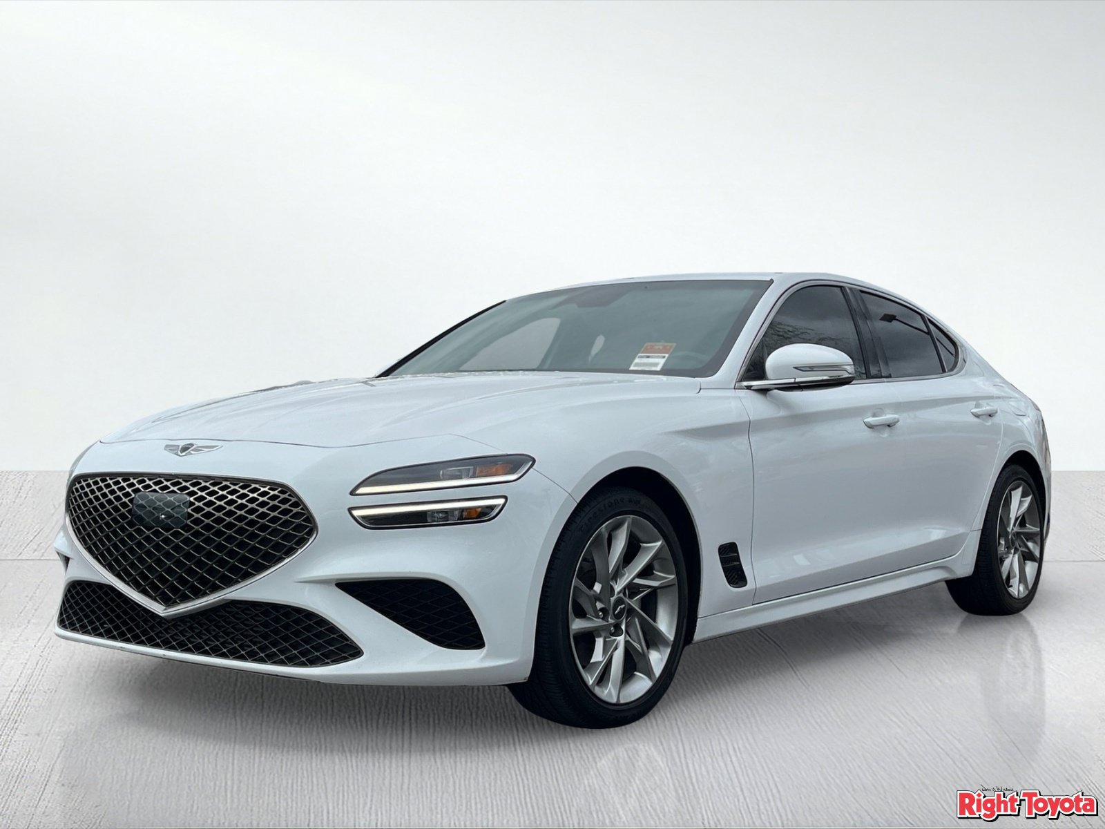 Used 2022 Genesis G70 2.0T RWD image 2