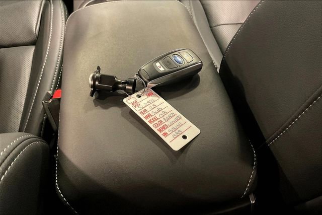 Used 2025 Subaru Outback Limited image 11