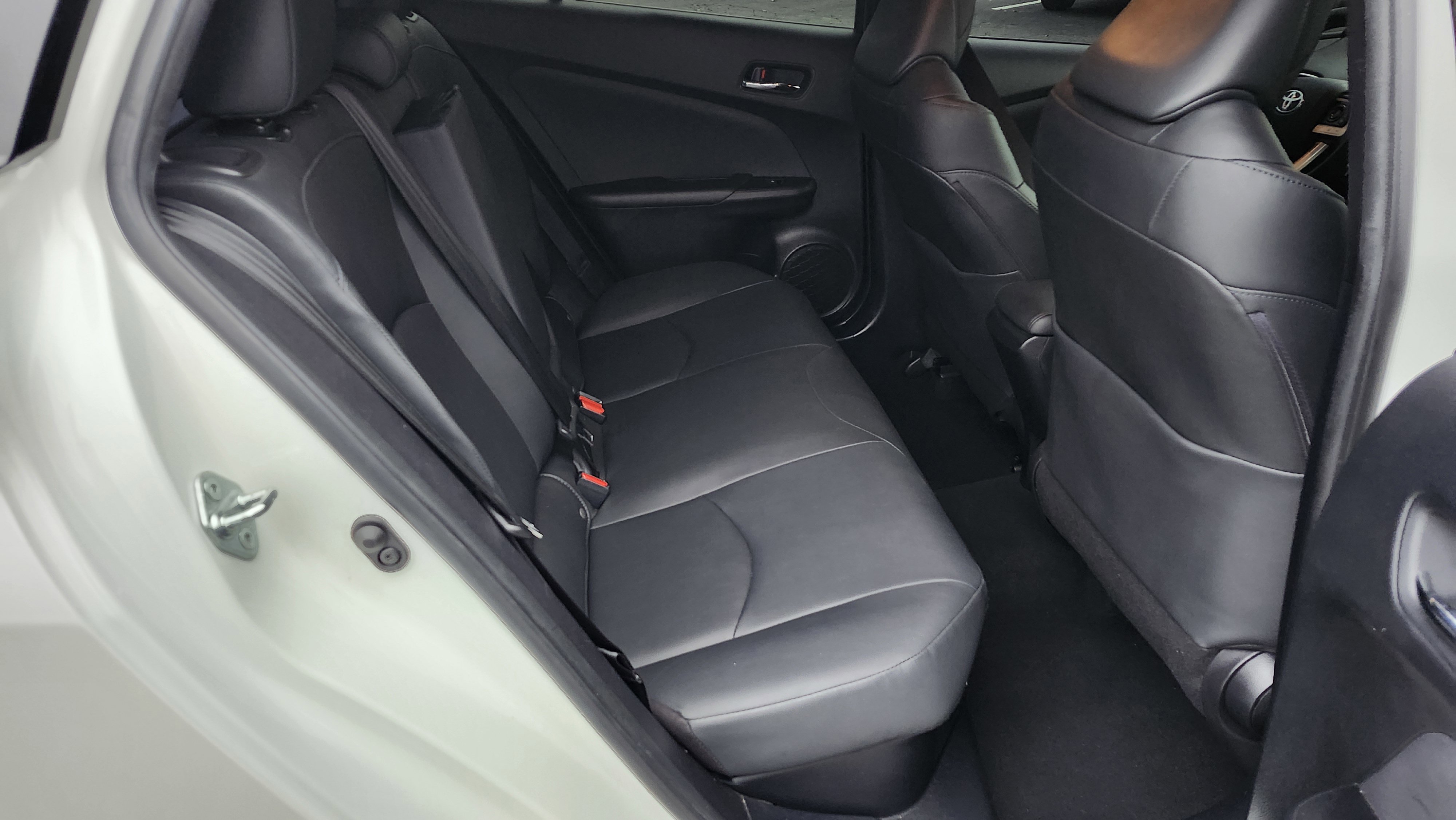 Used 2017 Toyota Prius Four image 22