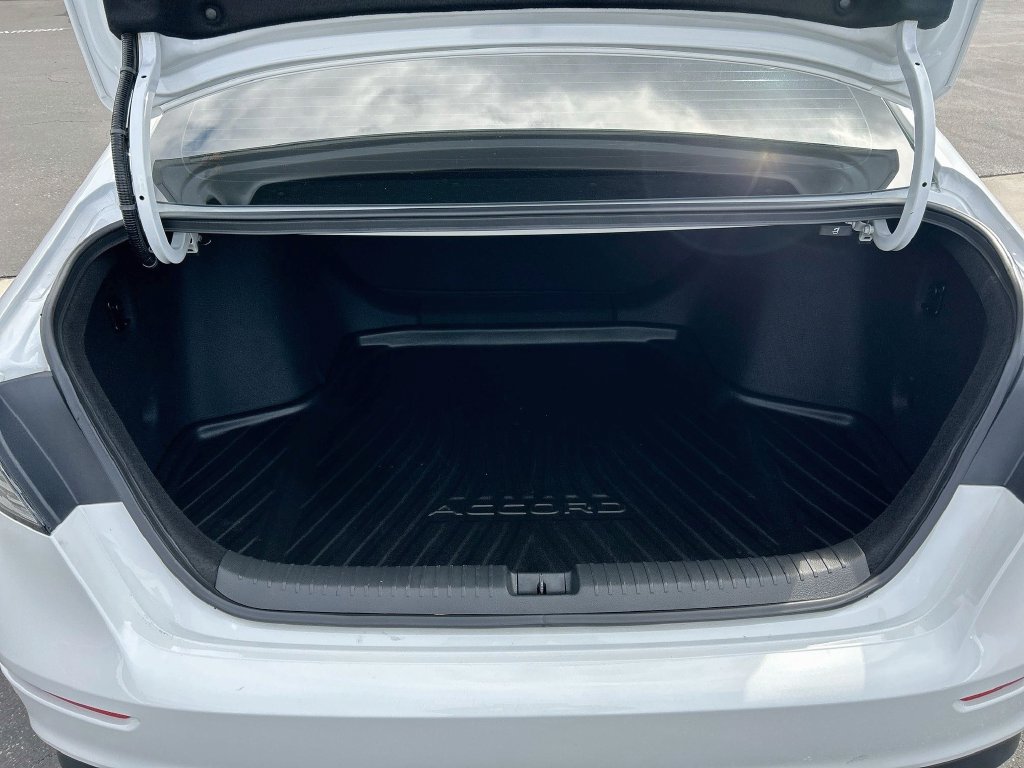Certified 2025 Honda Accord LX image 22