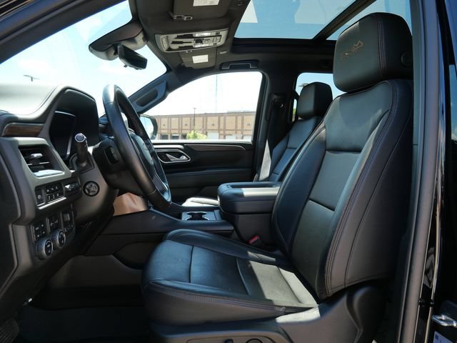 Used 2023 Chevrolet Suburban High Country AWD/4WD image 11