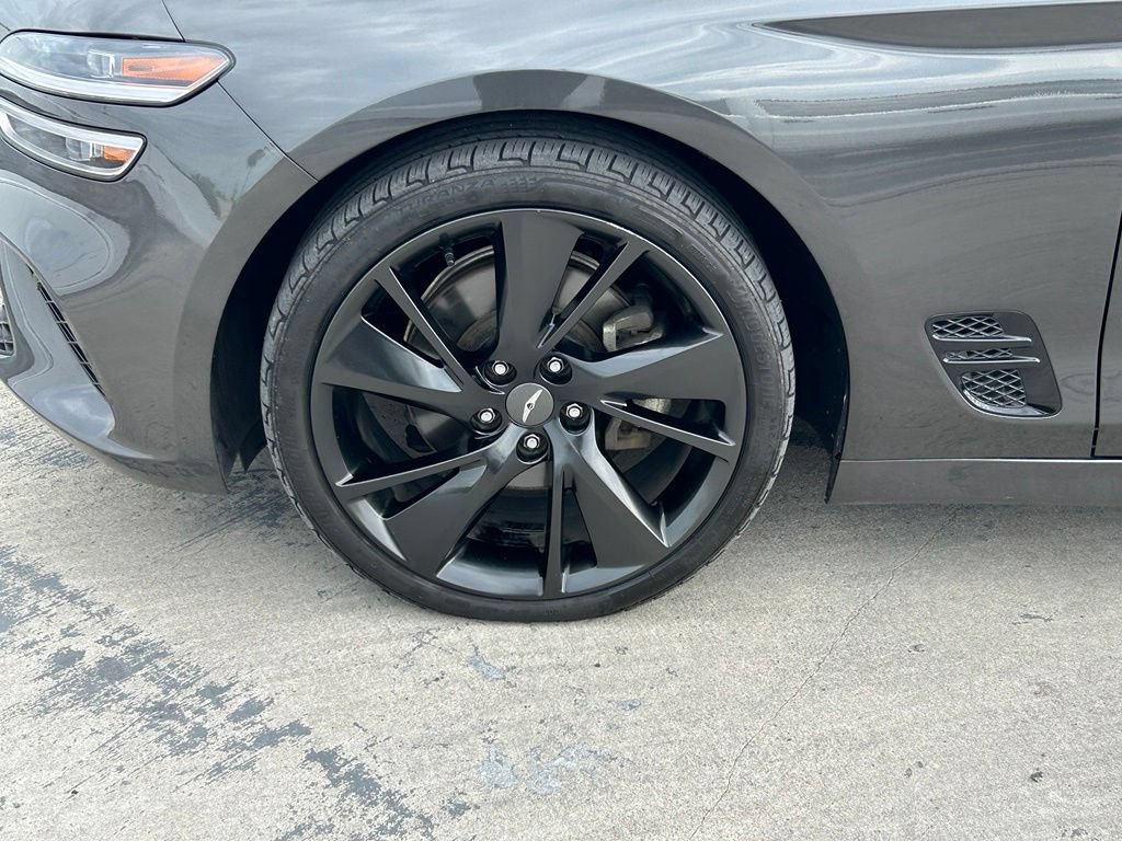 Used 2023 Genesis G70 2.0T w/ Sport Prestige Package RWD image 30