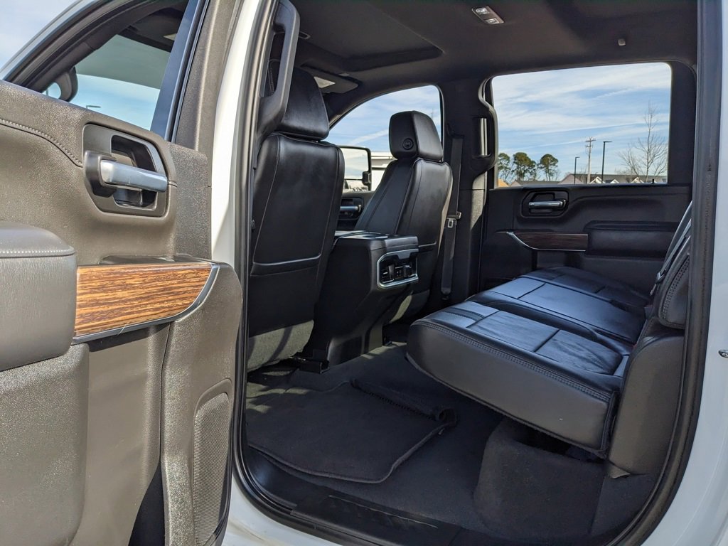 Used 2022 Chevrolet Silverado 2500 High Country w/ Safety Package II image 45