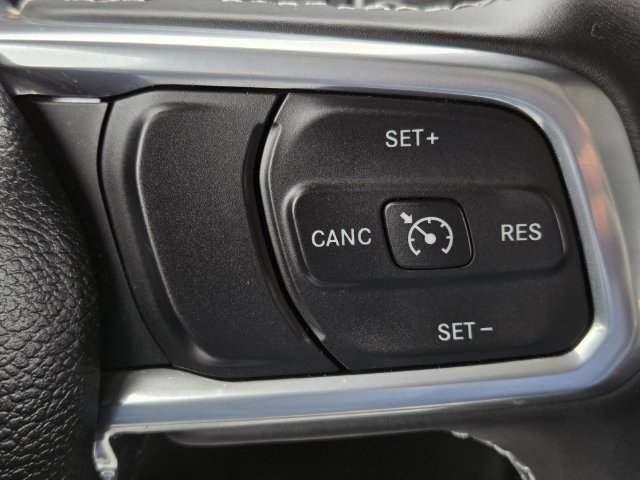 Used 2022 Jeep Gladiator Overland w/ Popular Equipment Package AWD/4WD image 19
