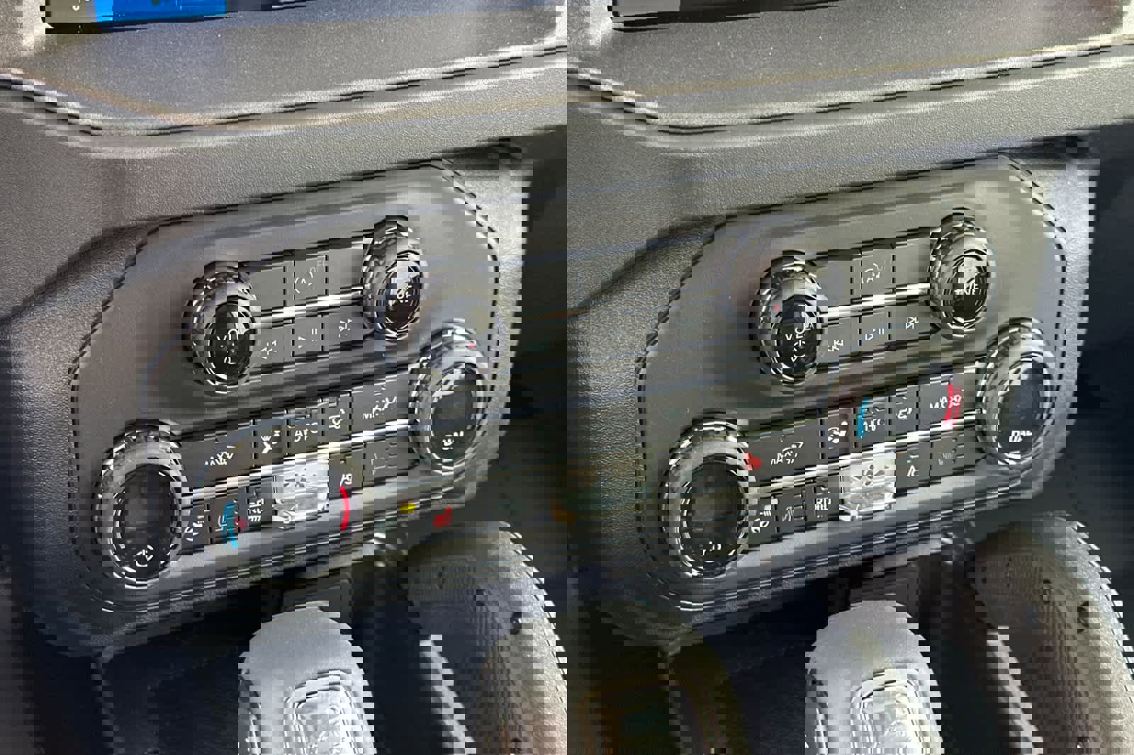 New 2025 Ford Bronco Badlands w/ Sasquatch Package image 22