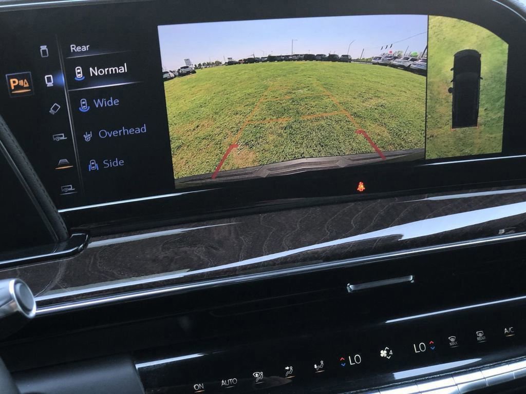 Used 2023 Cadillac Escalade ESV Sport Platinum AWD/4WD image 31