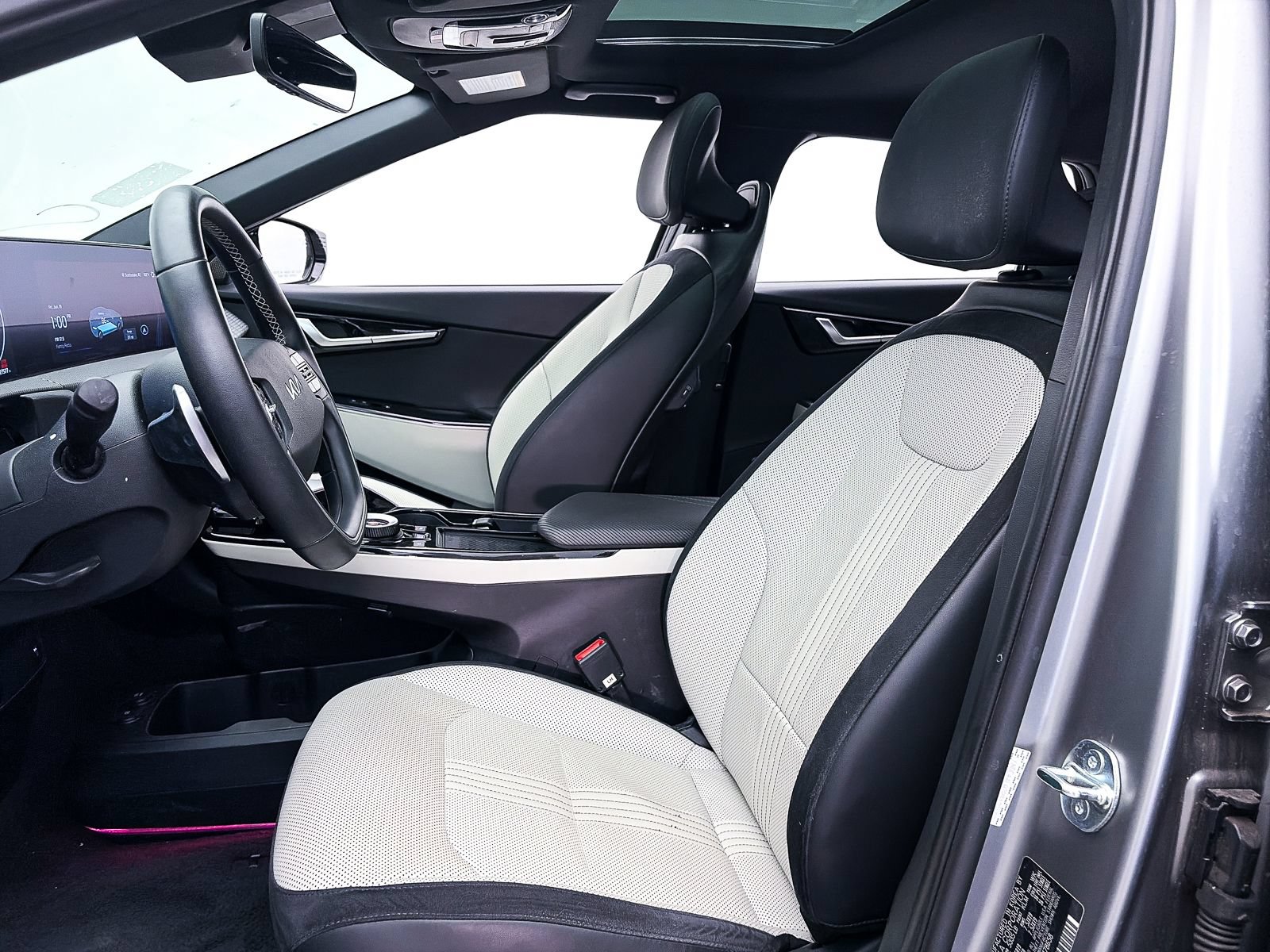 Certified 2024 Kia EV6 GT-Line w/ GT-Line White Seat Package RWD image 20