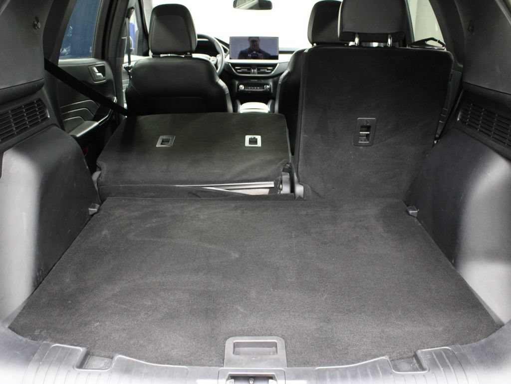 Used 2025 Ford Escape Platinum AWD/4WD image 37