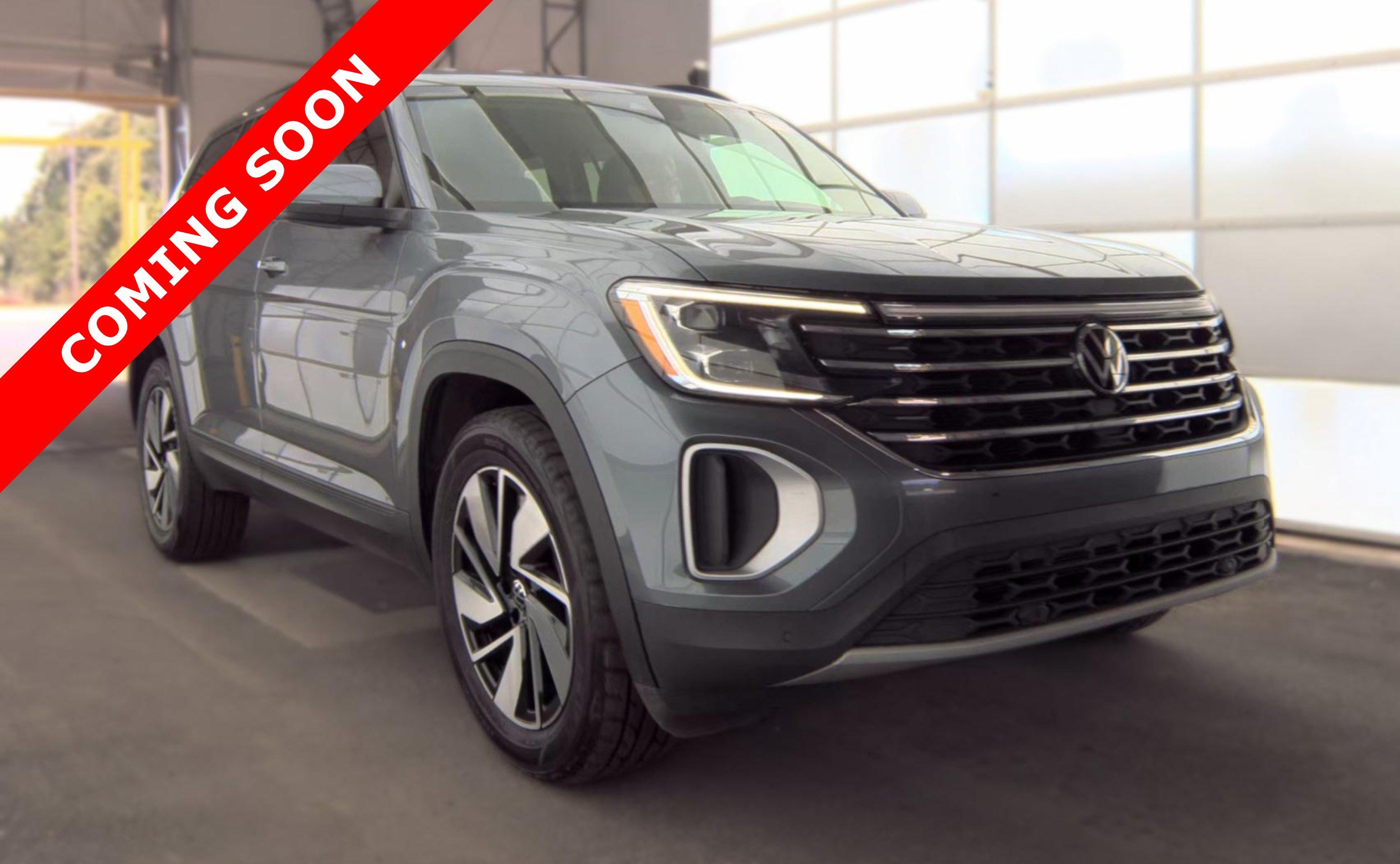 Used 2024 Volkswagen Atlas SE AWD/4WD image 3