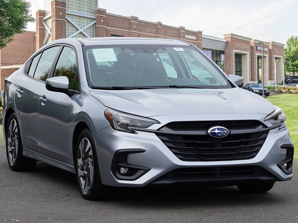 Used 2024 Subaru Legacy Limited image 3