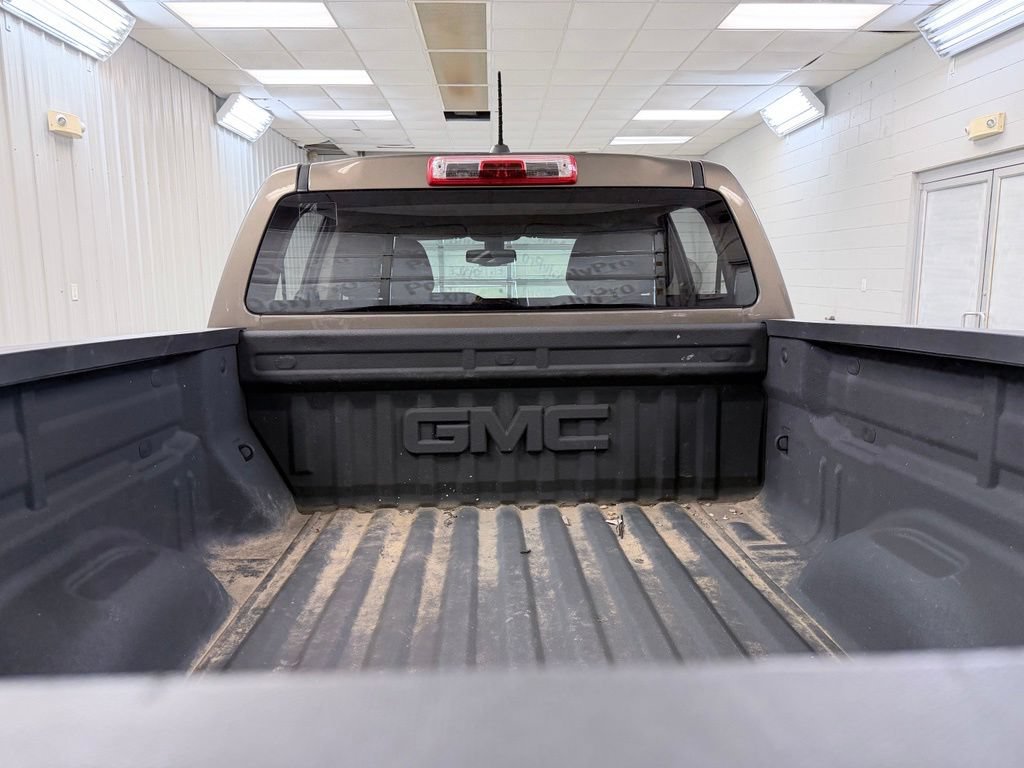 Used 2016 GMC Canyon SLE RWD image 28