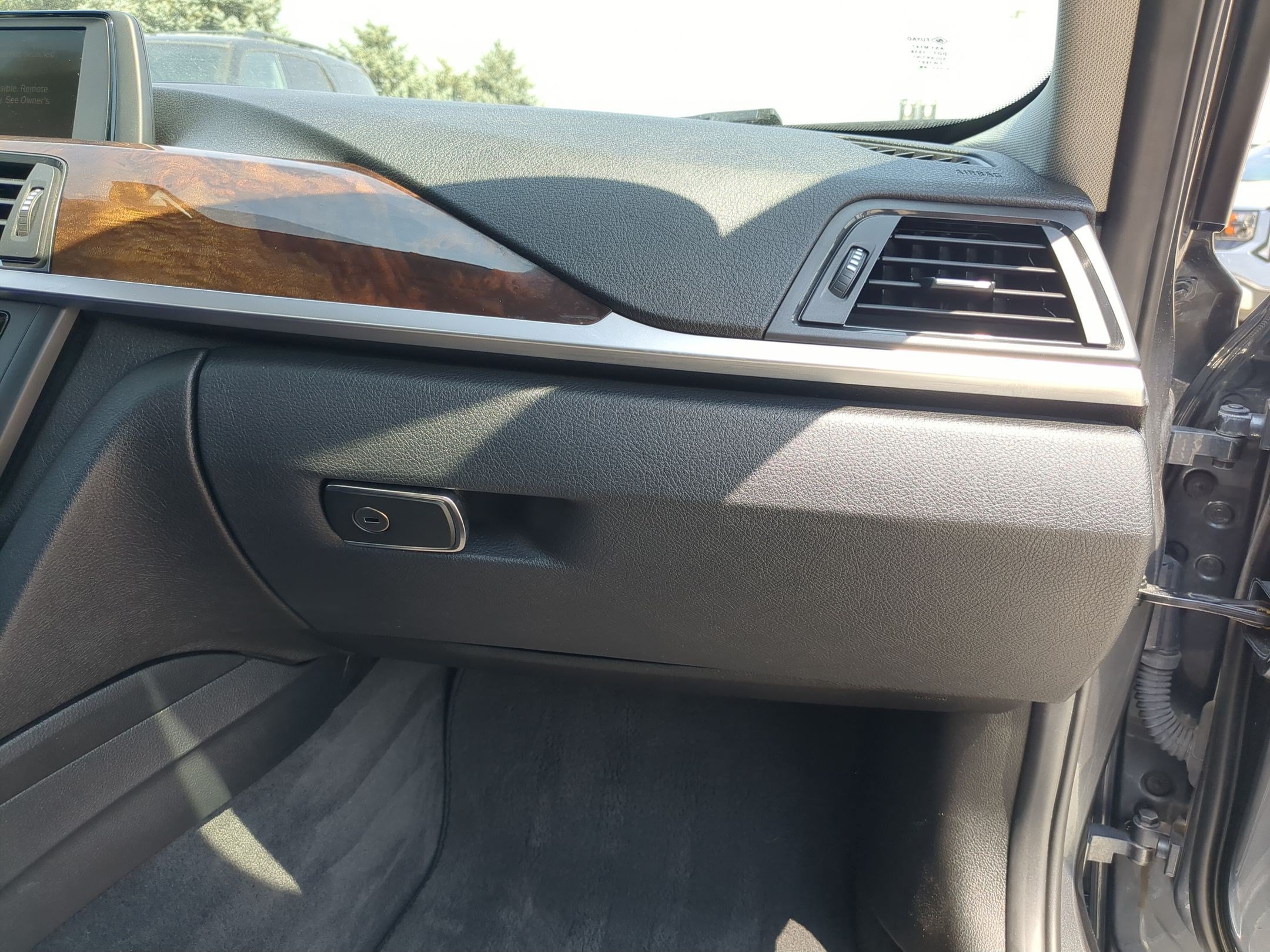 Used 2015 BMW 328i xDrive Sedan AWD/4WD image 28
