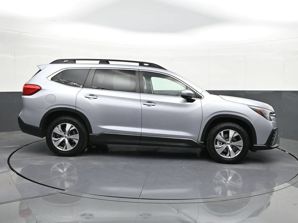 Used 2024 Subaru Ascent Premium w/ Convenience Package AWD/4WD image 6