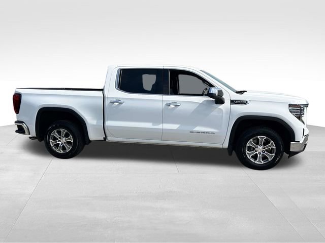 Used 2024 GMC Sierra 1500 SLT RWD image 2