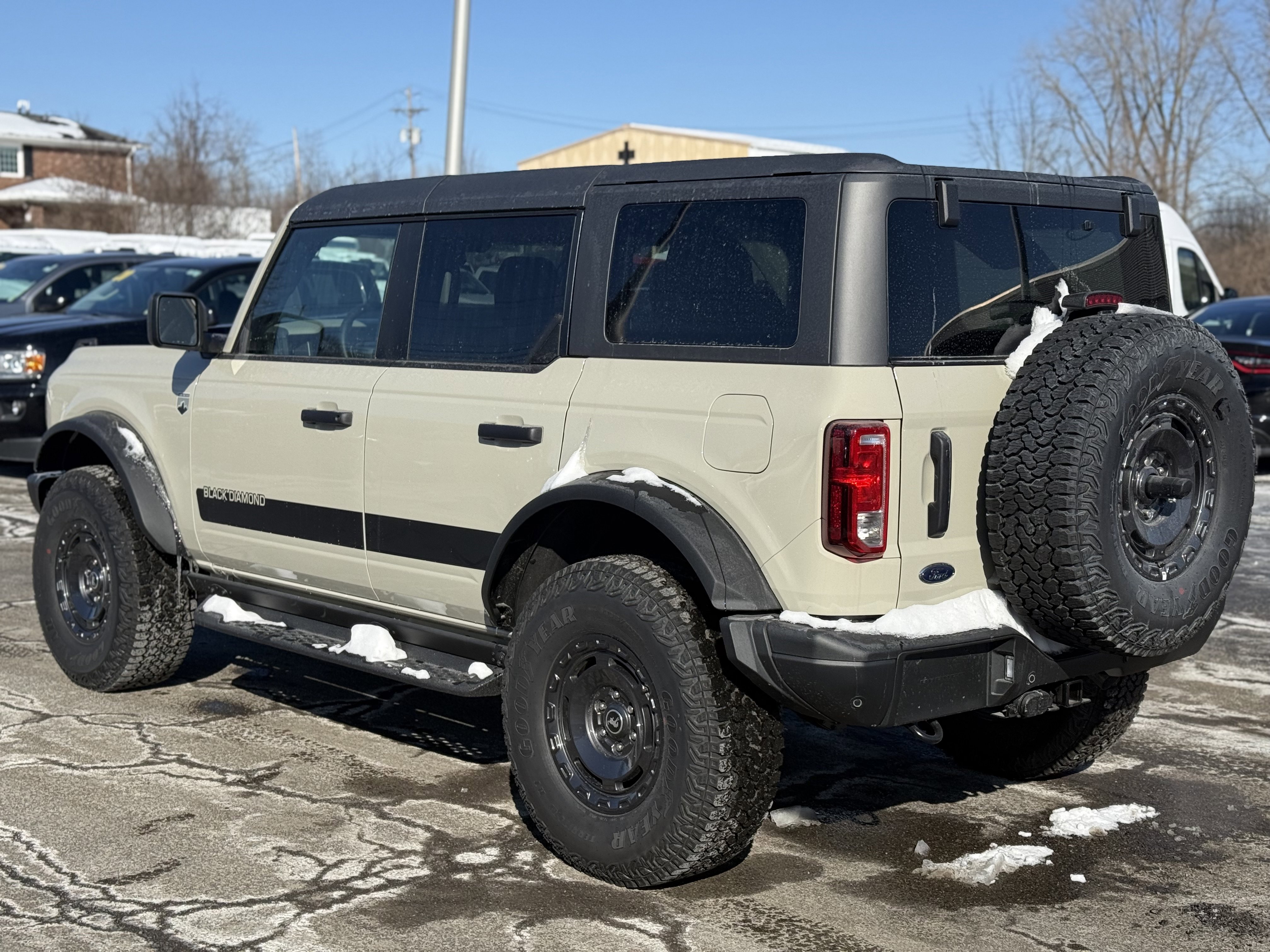New 2025 Ford Bronco Big Bend w/ Black Diamond Package image 4