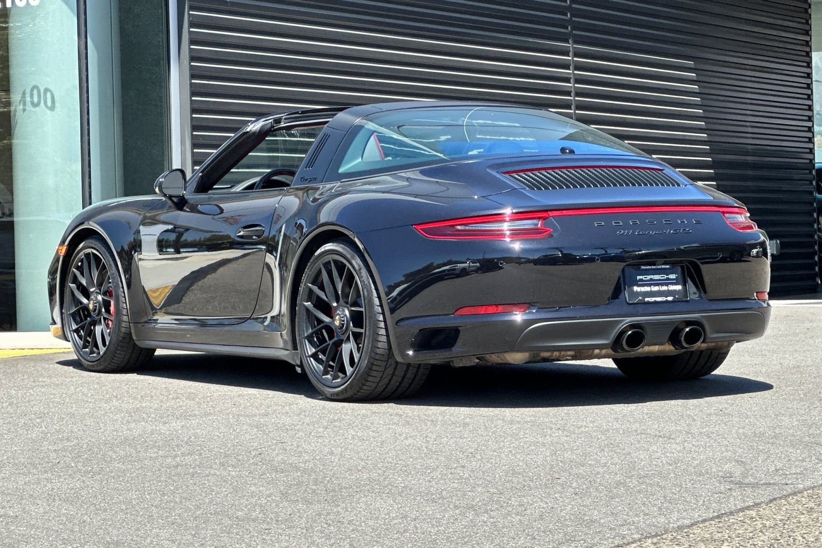 Used 2017 Porsche 911 Targa 4 GTS image 3