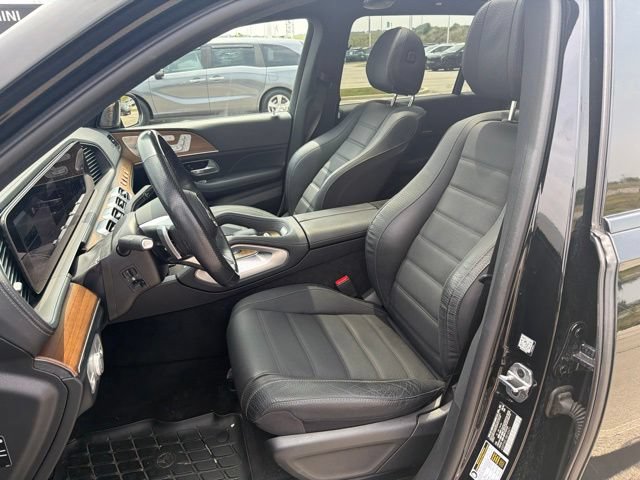 Used 2024 Mercedes-Benz GLS 450 4MATIC image 12