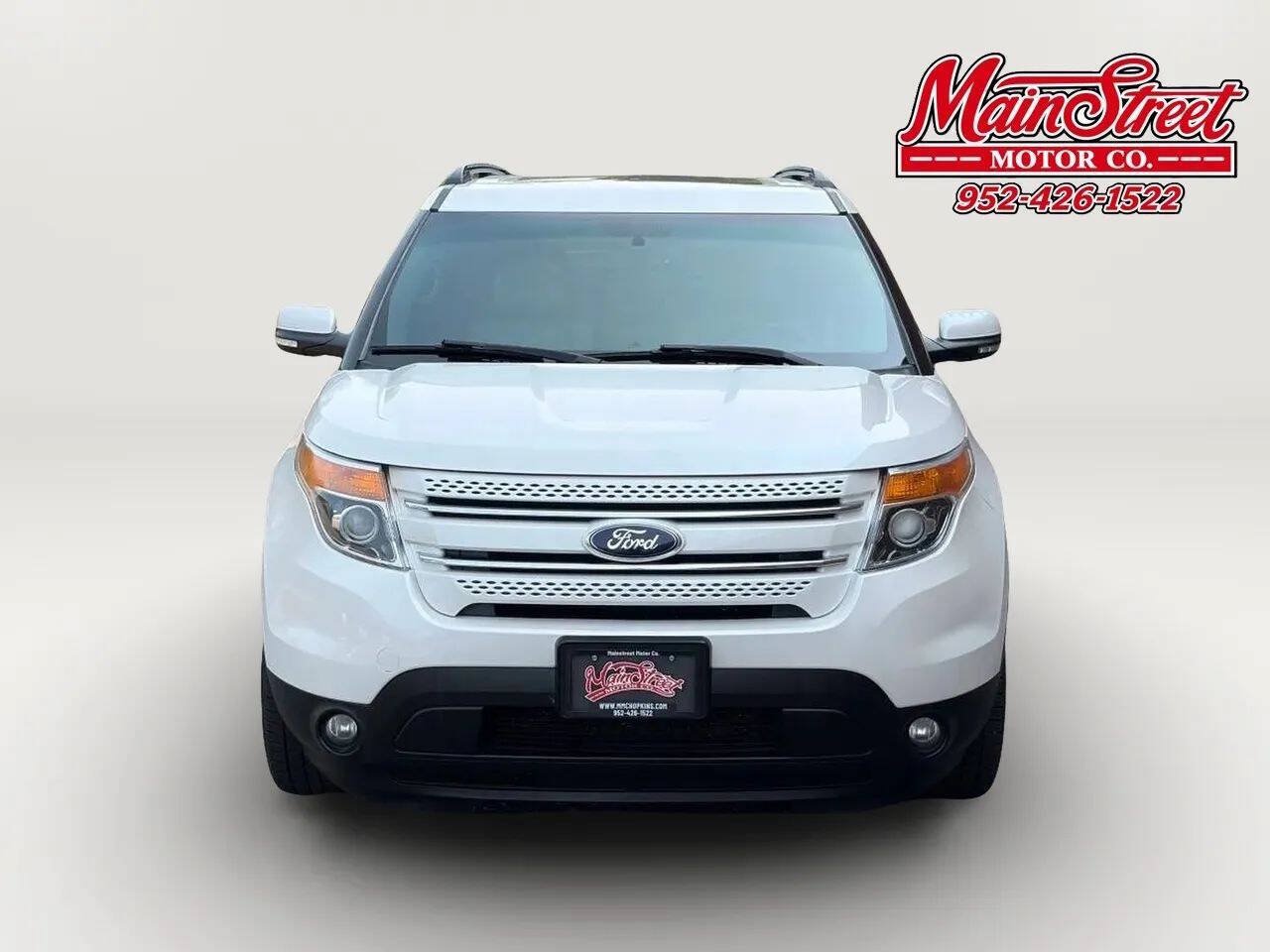 Used 2015 Ford Explorer Limited w/ Equipment Group 301A AWD/4WD image 2