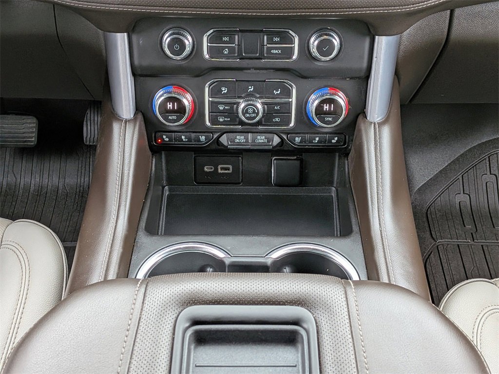 Used 2022 GMC Yukon XL SLT image 18