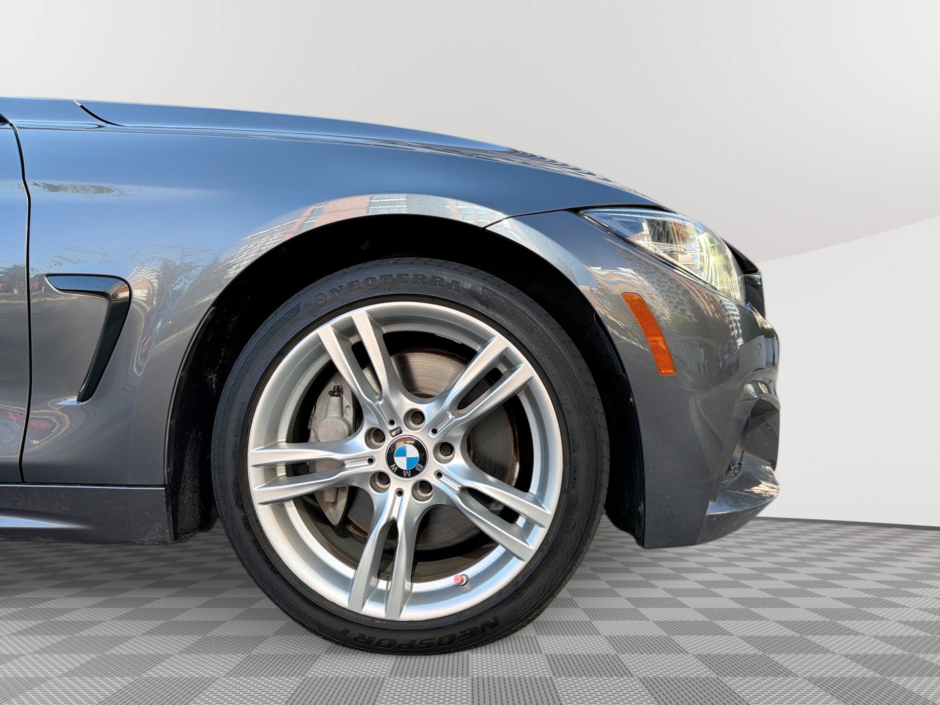 Used 2019 BMW 430i xDrive Coupe w/ M Sport Package AWD/4WD image 29