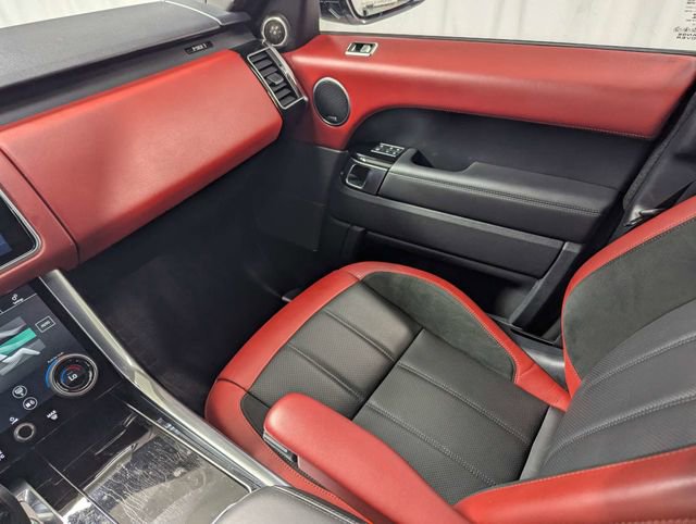 Used 2021 Land Rover Range Rover Sport HST image 8