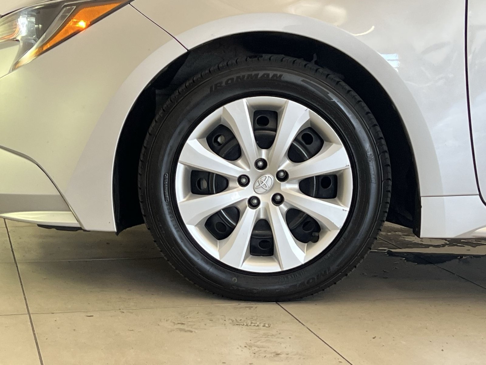 Used 2024 Toyota Corolla LE FWD image 11