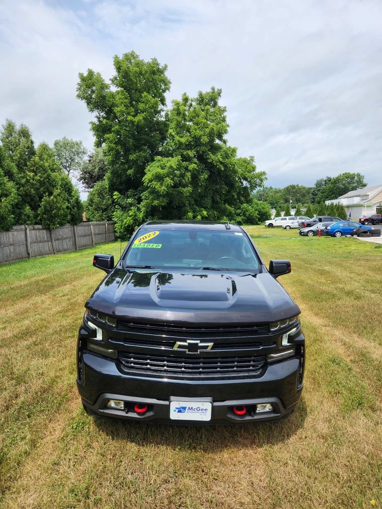Used 2022 Chevrolet Silverado 1500 RST w/ Redline Edition AWD/4WD image 2