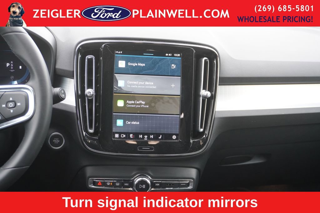 Used 2024 Volvo XC40 B5 Core image 16