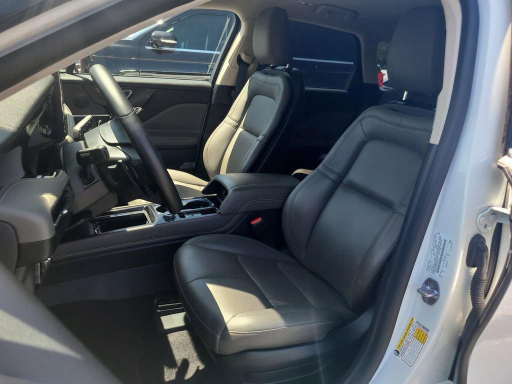Used 2024 Lincoln Corsair FWD image 17