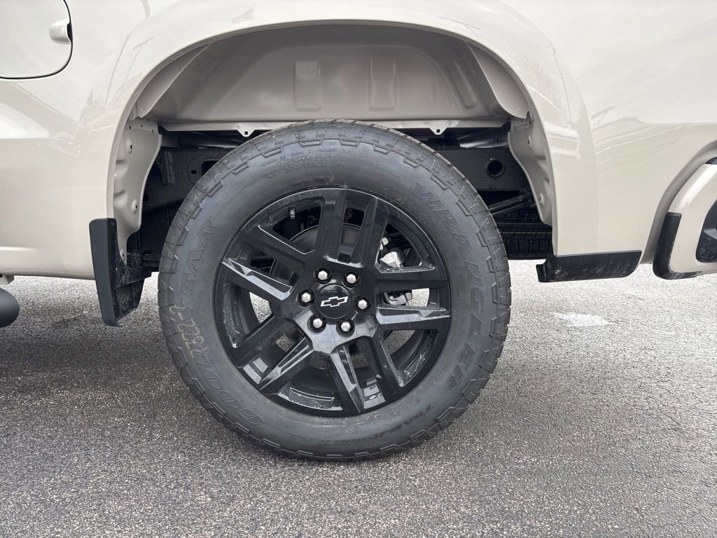 New 2026 Chevrolet Silverado 1500 RST w/ RST Select Package AWD/4WD image 12