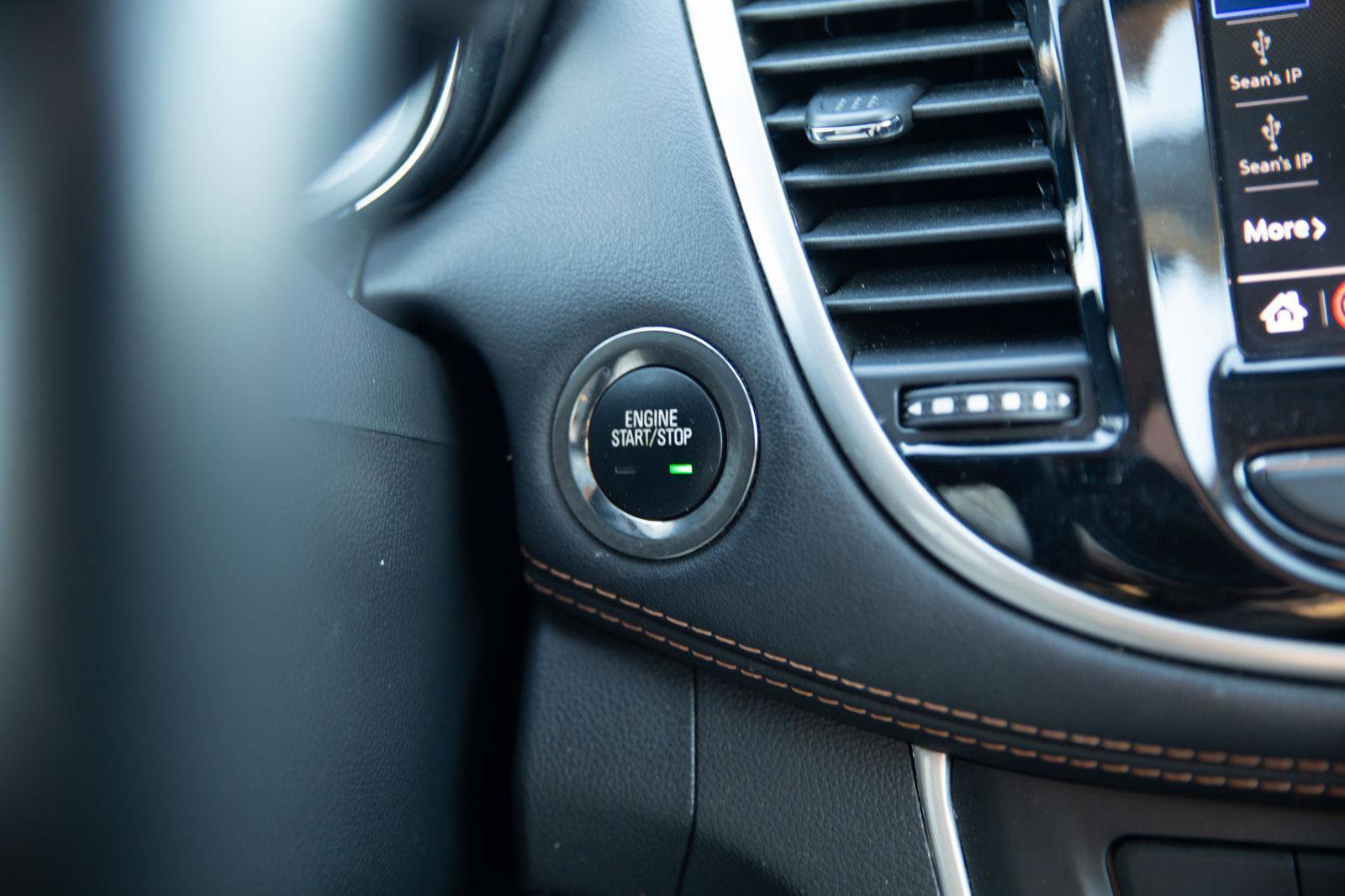 Used 2020 Chevrolet Trax LT w/ LT Convenience Package image 15