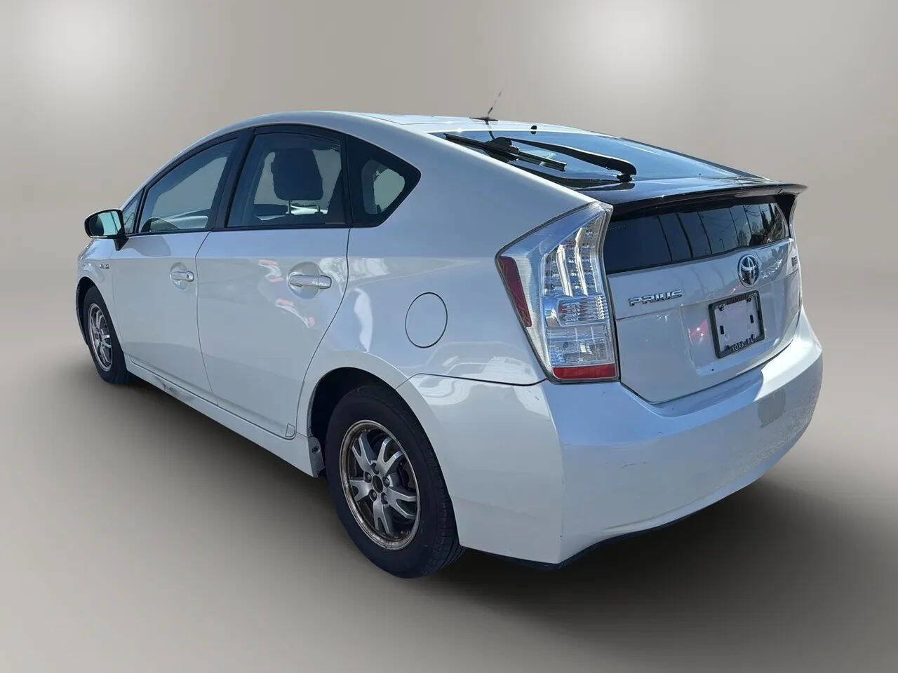 Used 2011 Toyota Prius Two w/ Preferred Accessory Pkg image 5