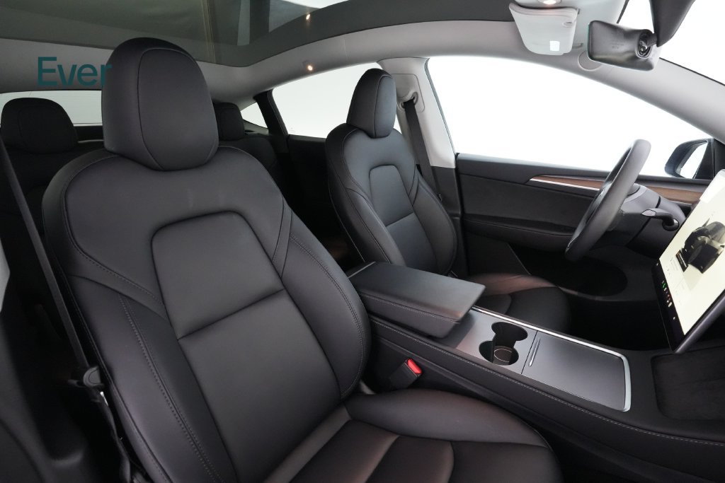 Used 2023 Tesla Model Y Performance AWD/4WD image 23