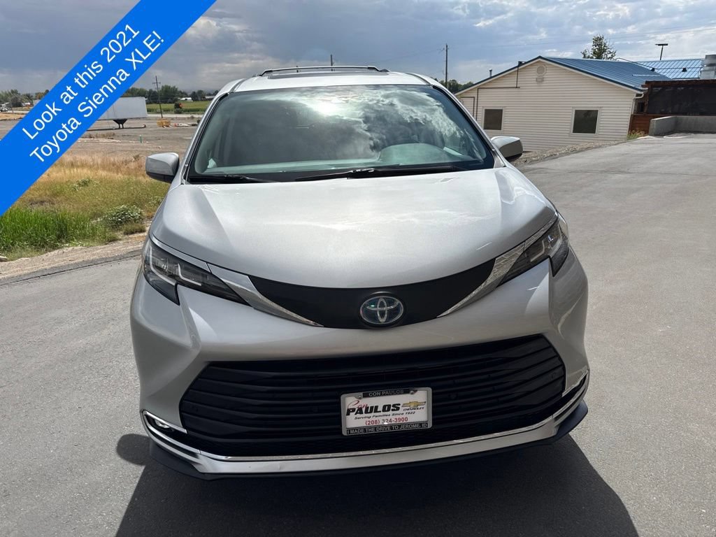 Used 2021 Toyota Sienna XLE w/ XLE Plus Package AWD/4WD image 3