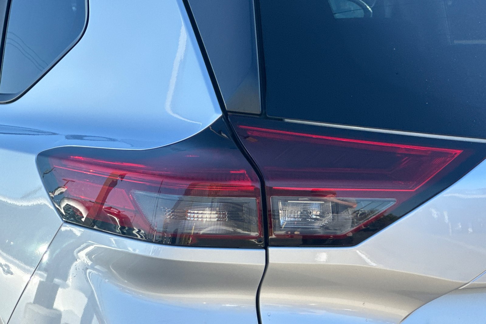 Certified 2024 Nissan Rogue SV AWD/4WD image 48