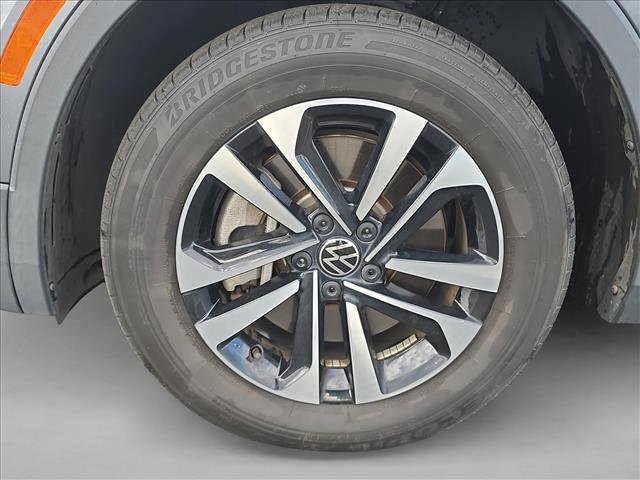 Used 2022 Volkswagen Tiguan S image 26
