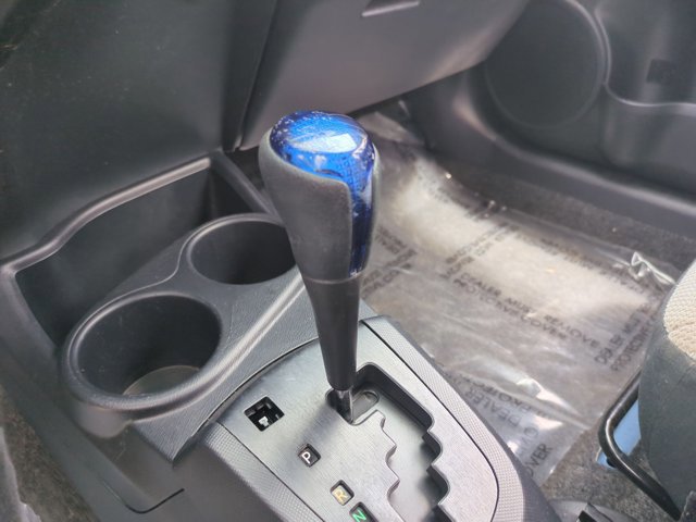 Used 2015 Toyota Prius C One FWD image 12